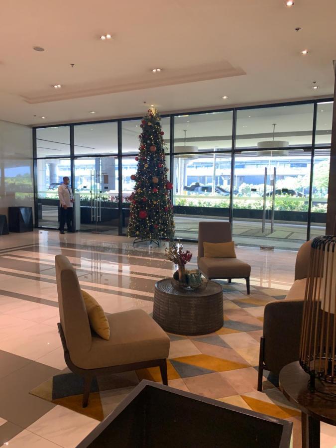 81 Newport Boulevard Cluster 4 - 8F Across Naia Airport, Terminal 3 Pasay Esterno foto