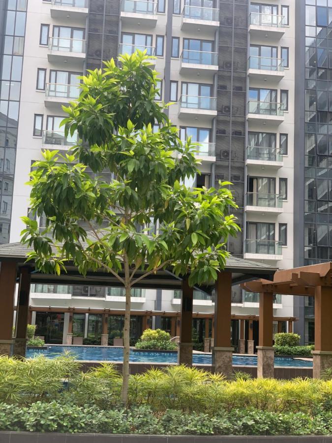 81 Newport Boulevard Cluster 4 - 8F Across Naia Airport, Terminal 3 Pasay Esterno foto