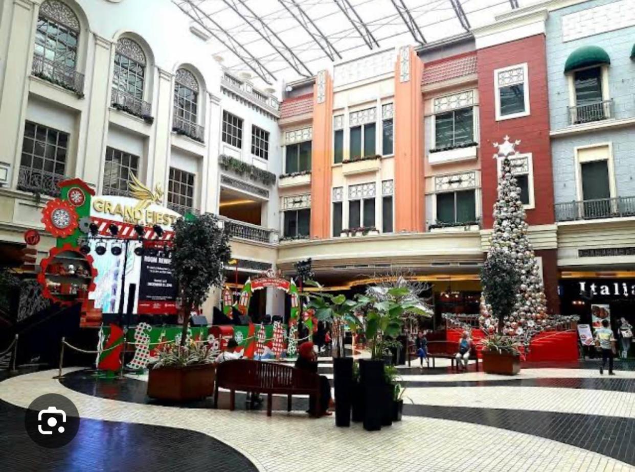 81 Newport Boulevard Cluster 4 - 8F Across Naia Airport, Terminal 3 Pasay Esterno foto